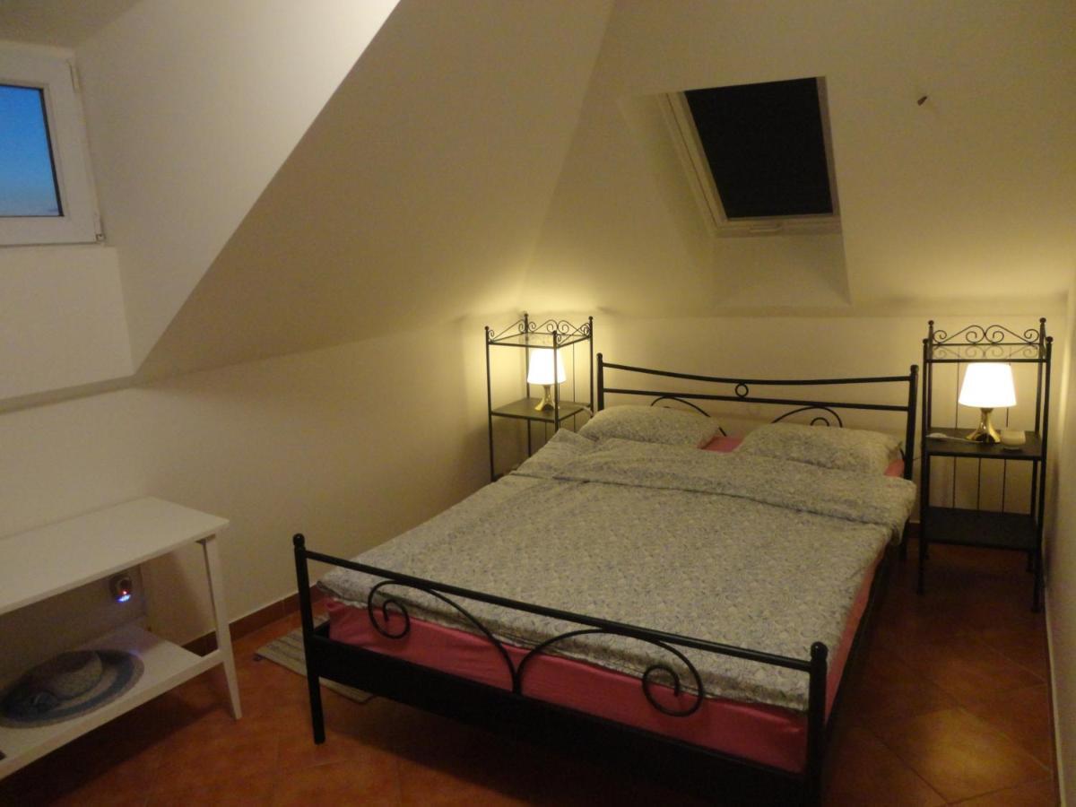 Apartment Gliha Jelsa  Luaran gambar